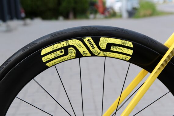COLNAGO V4RS Disc Tour de France Pogačar DURA ACE Di2 - Image 6