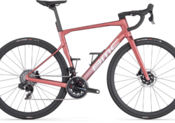 BMC Roadmachine 01 THREE CARBON FORCE AXS NOWY W SUPER CENIE