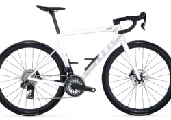 BMC TEAMMACHINE 01 THREE CARBON FORCE AXS  POMIAR MOCY NOWY W SUPER CENIE